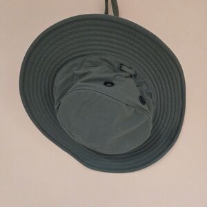 Tilley hat - small